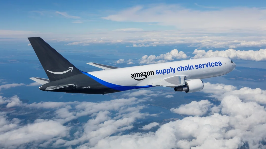 amazon supply chain management và mạng lưới vận tải hàng không amazon supply chain management với máy bay vận tải Amazon trên không