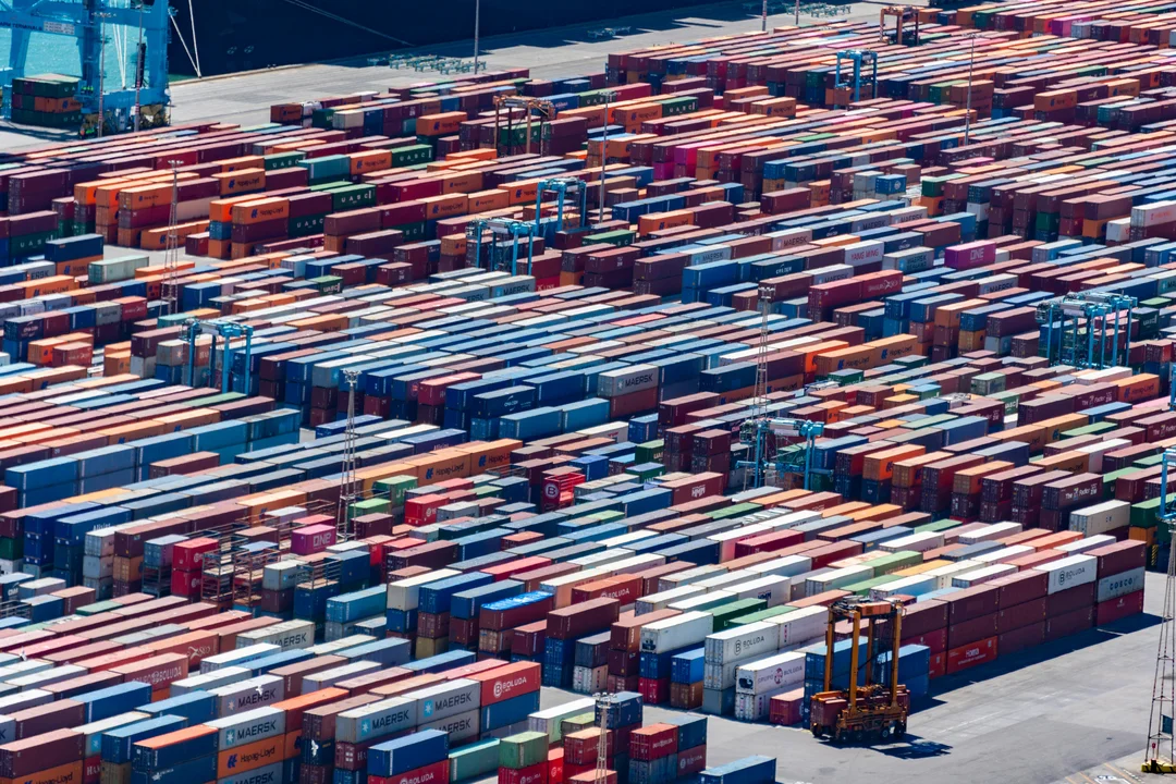 supply chain management analytics tại cảng container và logistics quốc tế